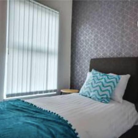 Antonio Str Liverpool 6 Beds Exterior foto